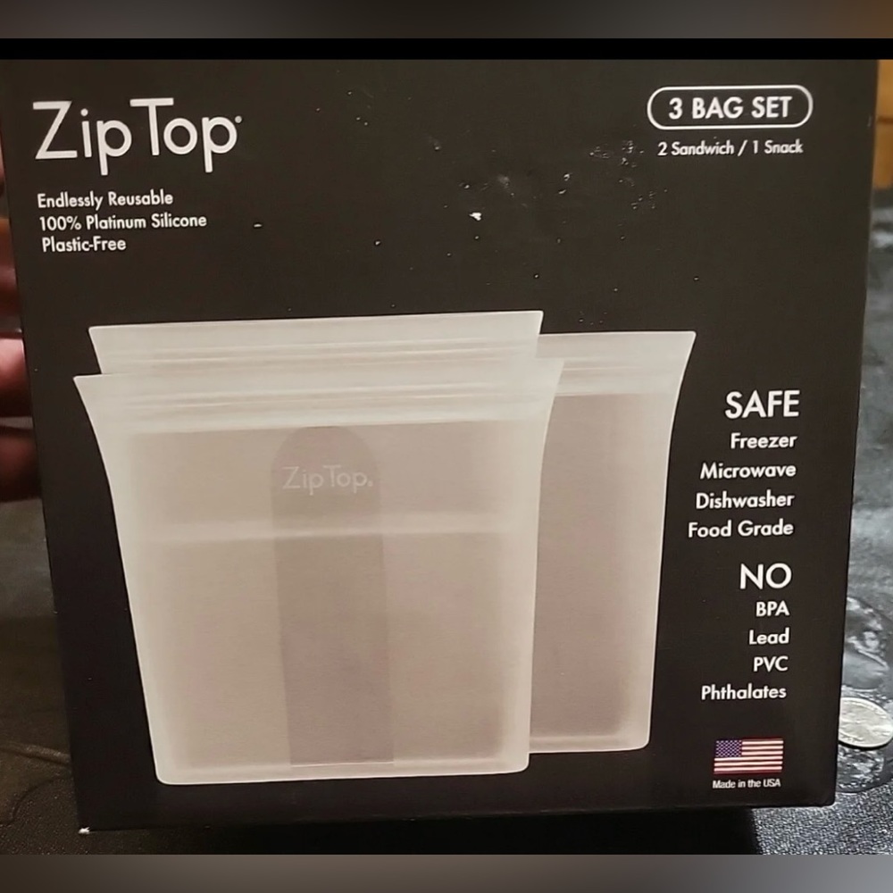 Zip Top Reusable Silicone 3-piece bag set, frost ~ NEW